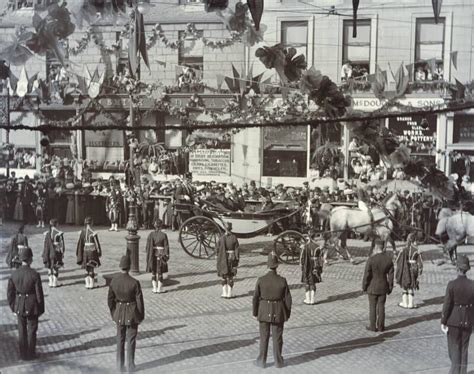 The royal carriage and crowds on Union Street during the 1906 Royal Visit of King Edward VII to Aberdeen